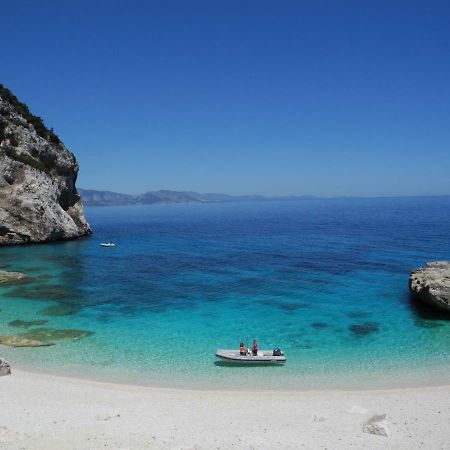 La Casa Gialla Cala Gonone Dış mekan fotoğraf