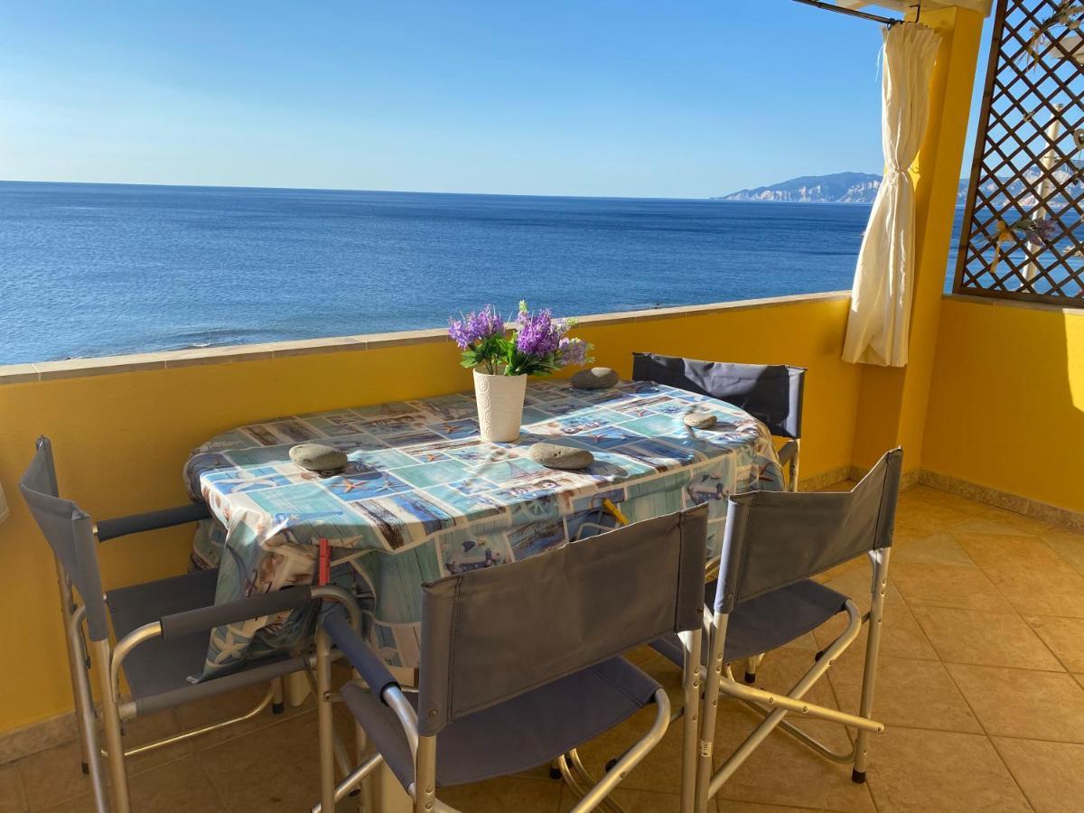 La Casa Gialla Cala Gonone Dış mekan fotoğraf