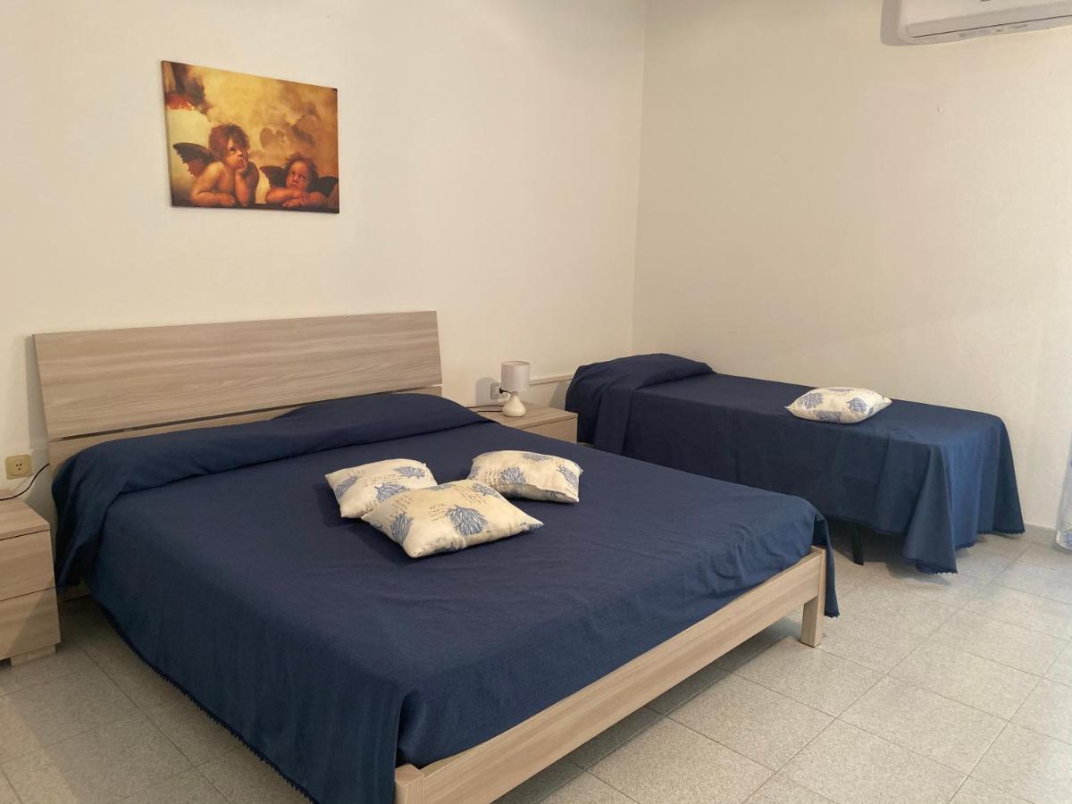 La Casa Gialla Cala Gonone Dış mekan fotoğraf