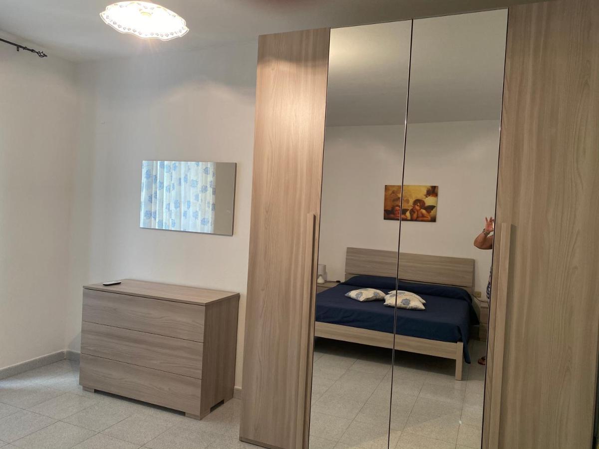 La Casa Gialla Cala Gonone Dış mekan fotoğraf
